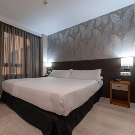 לאס רוסאס דה מדריד Hotel Plaza Las Matas מראה חיצוני תמונה
