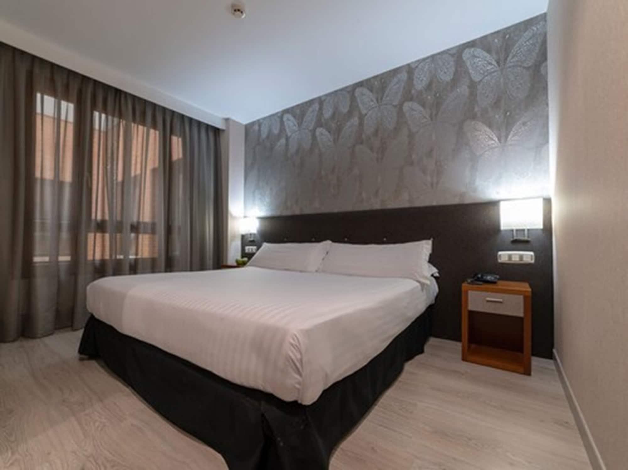 לאס רוסאס דה מדריד Hotel Plaza Las Matas מראה חיצוני תמונה